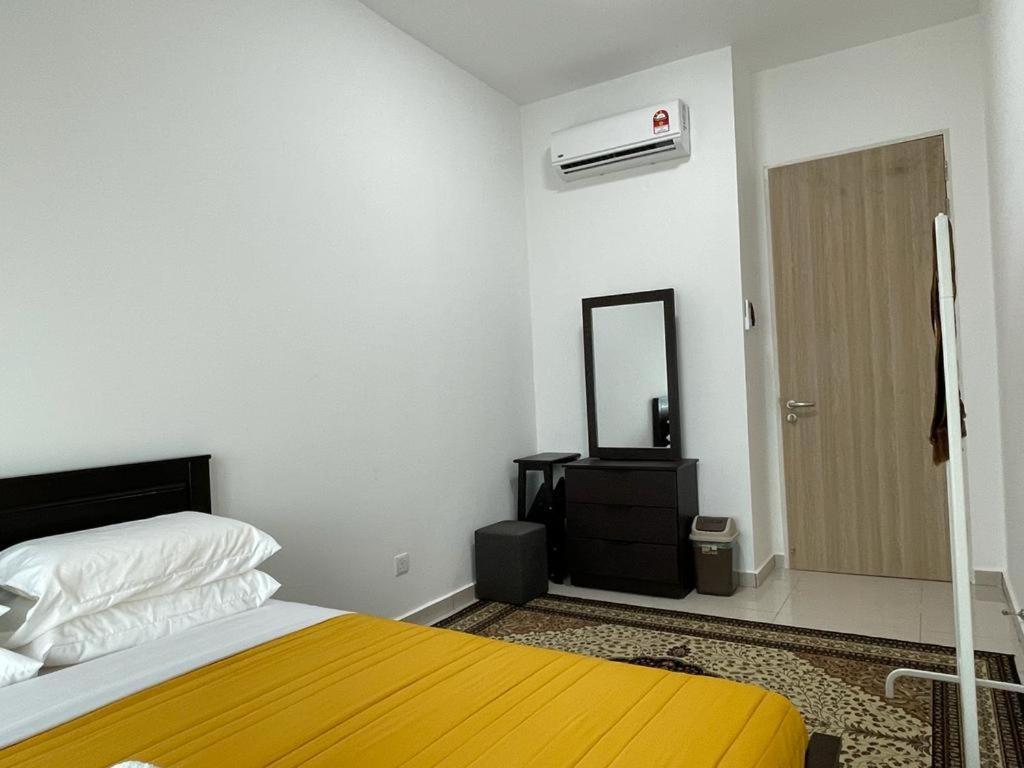 קואלה לומפור Legasi Kampung Baru Guest House By Rumahrehat מראה חיצוני תמונה